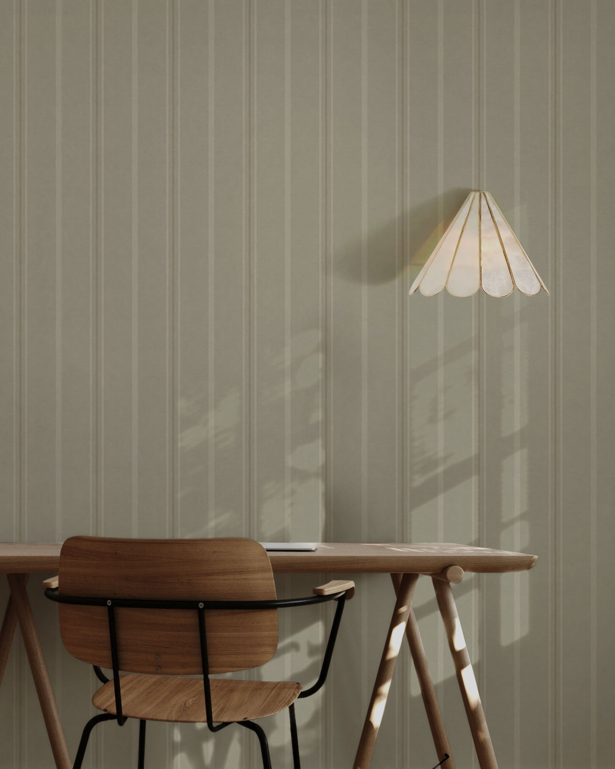 ATELIER PINSTRIPE WALLPAPER