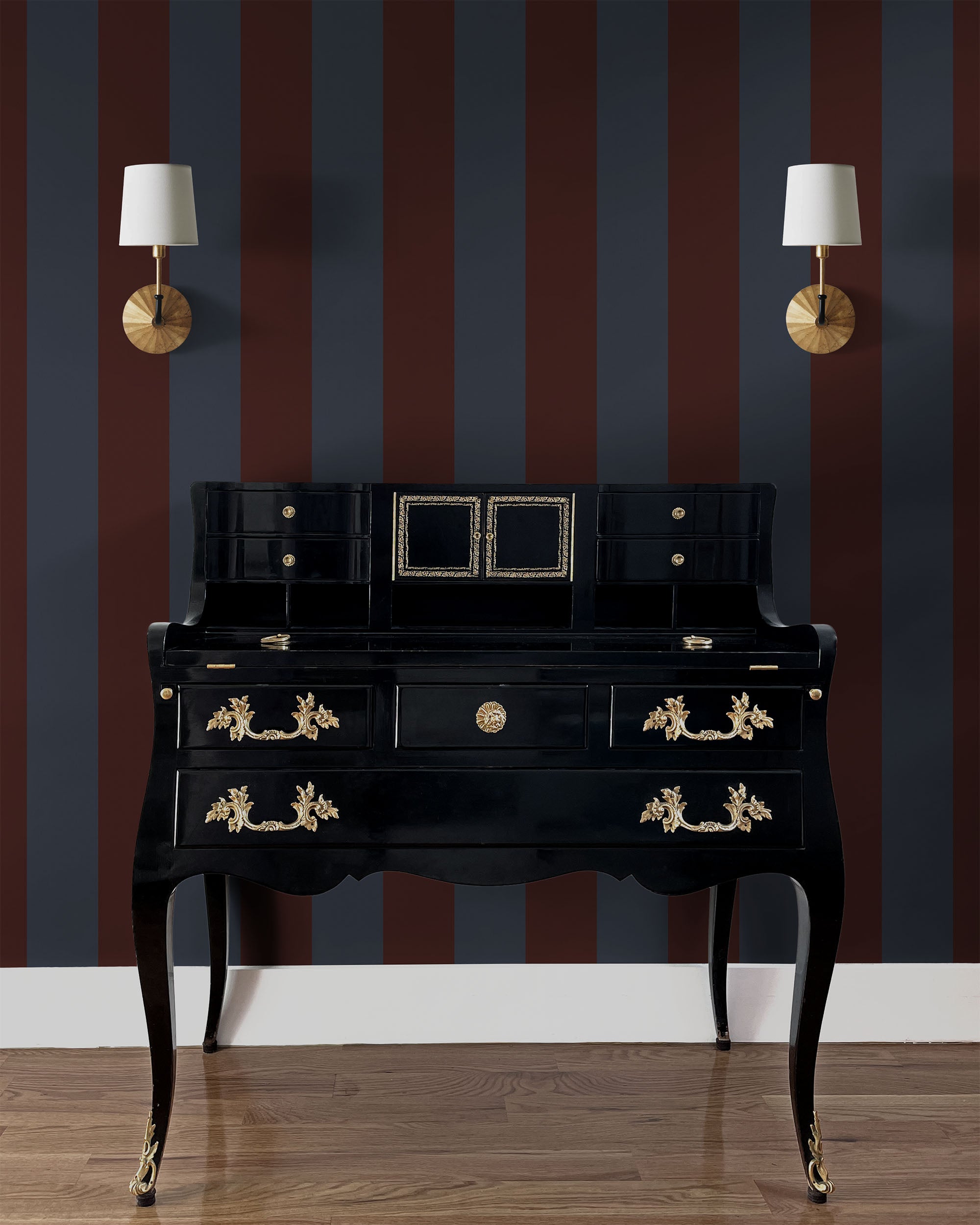 BOLD STRIPE WALLPAPER