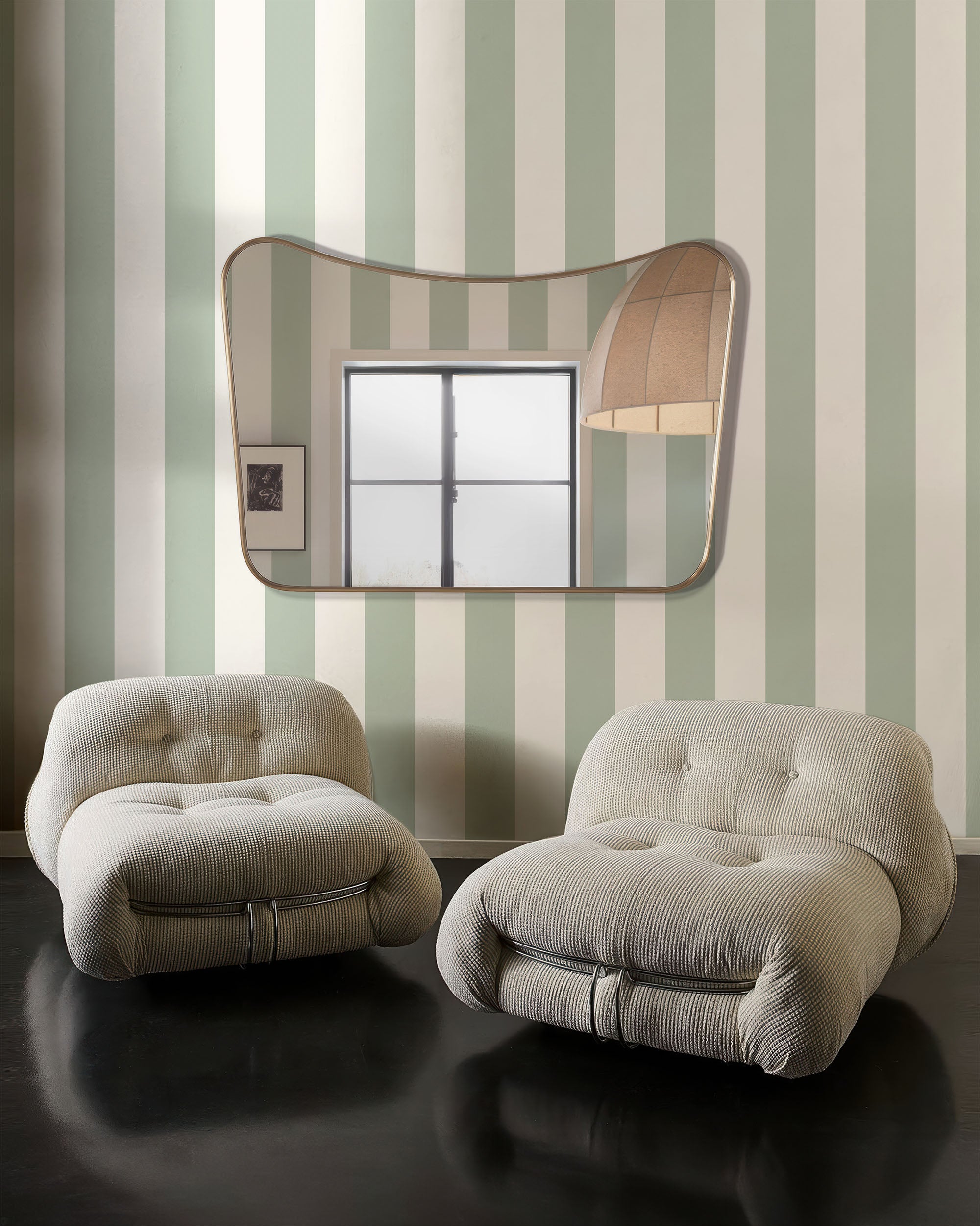 BOLD STRIPE WALLPAPER