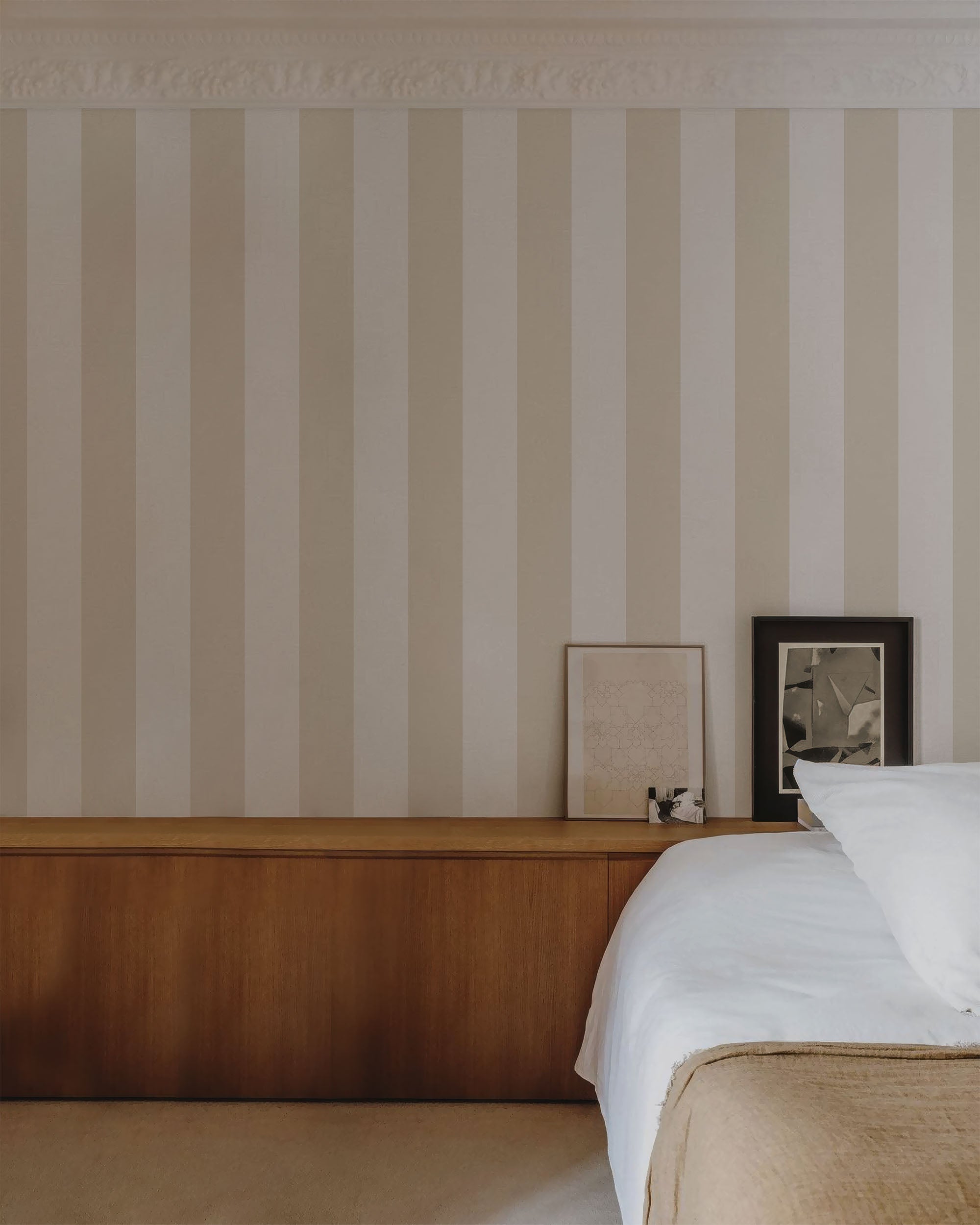 BOLD STRIPE WALLPAPER