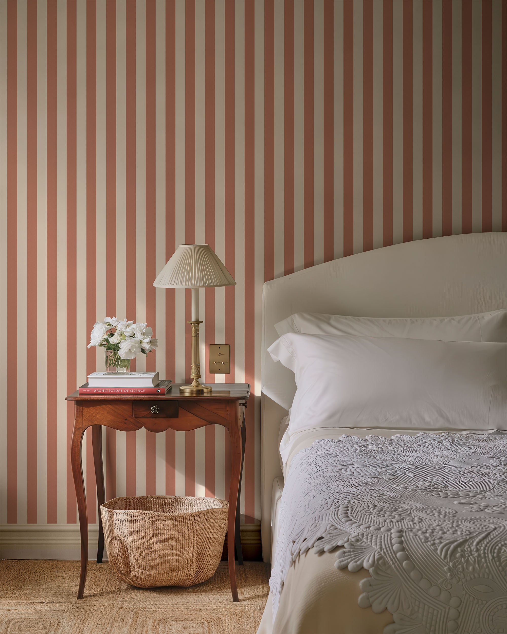 CLASSIC STRIPE WALLPAPER