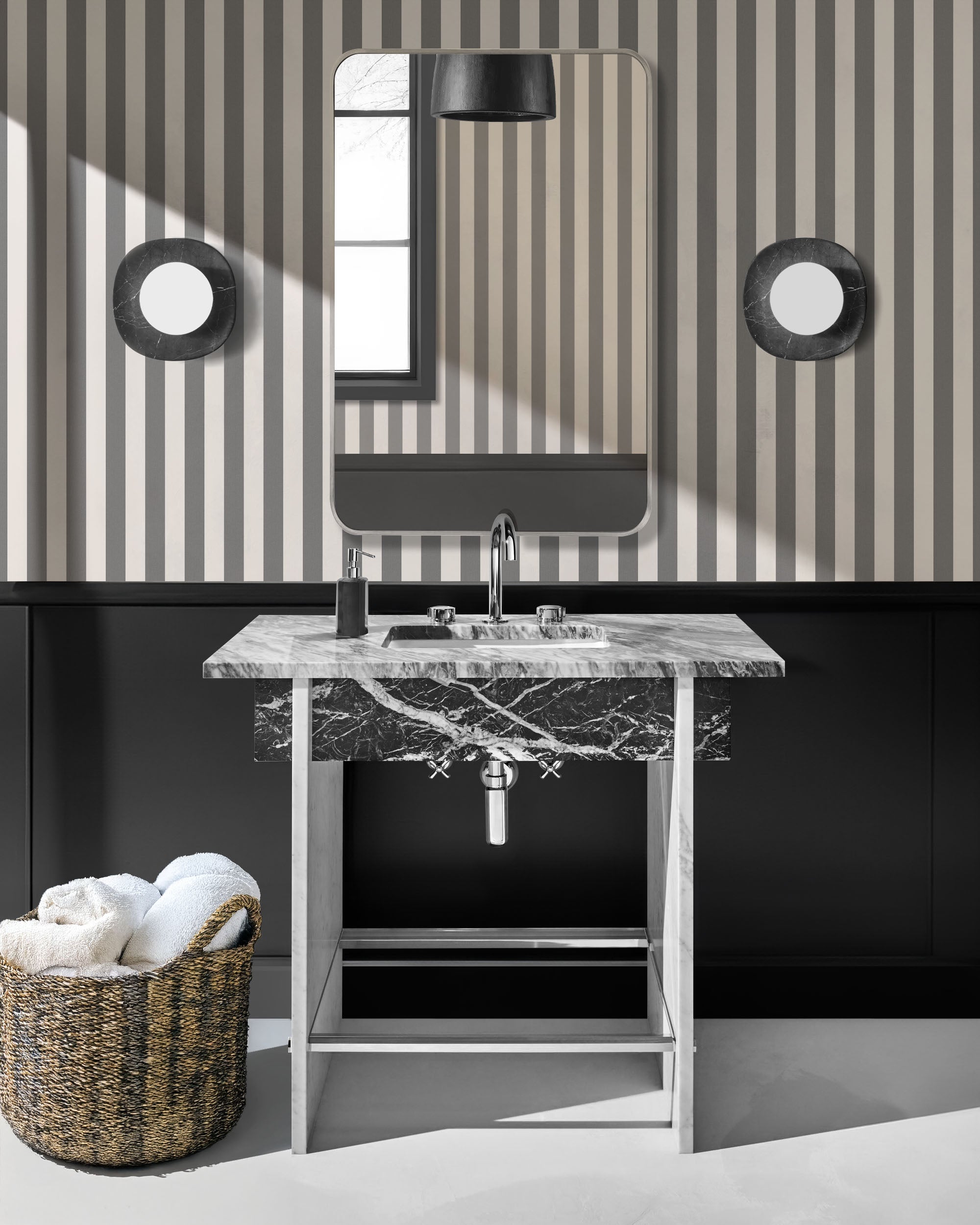 CLASSIC STRIPE WALLPAPER