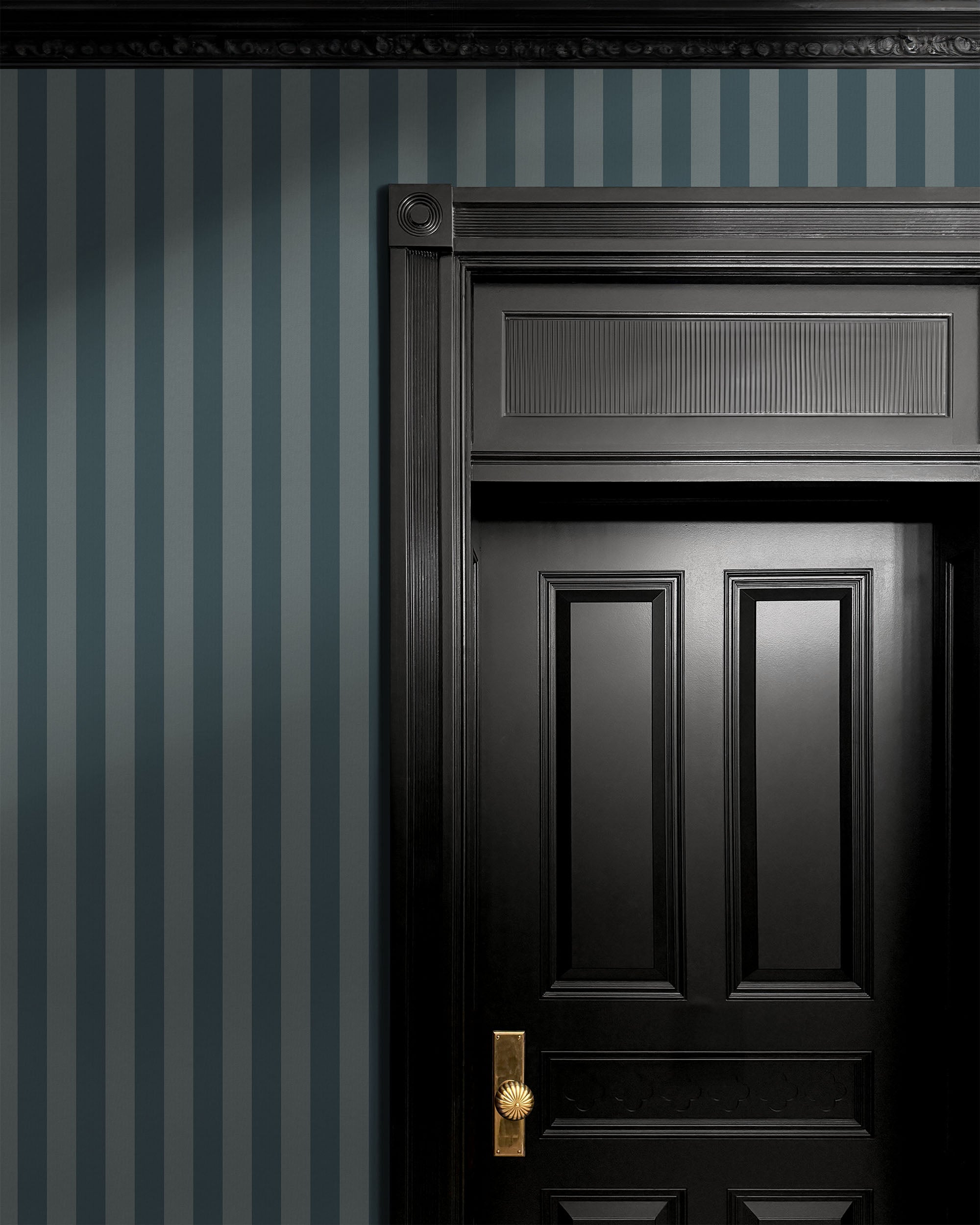 CLASSIC STRIPE WALLPAPER