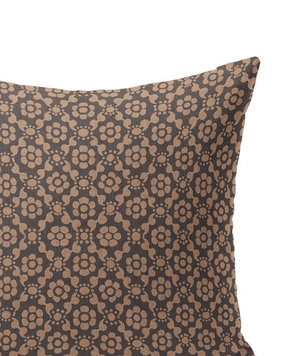 PETAL THROW PILLOW