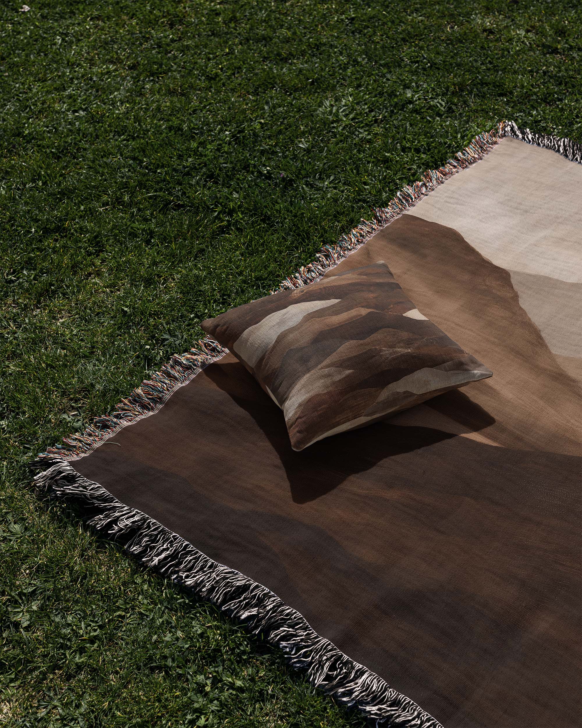 BADLANDS TAPESTRY BLANKET