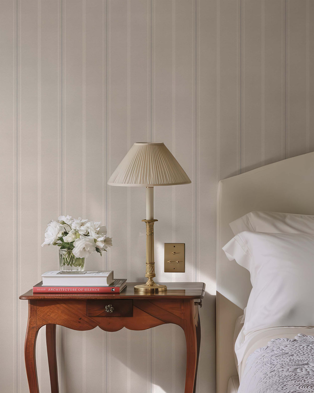 ATELIER PINSTRIPE WALLPAPER