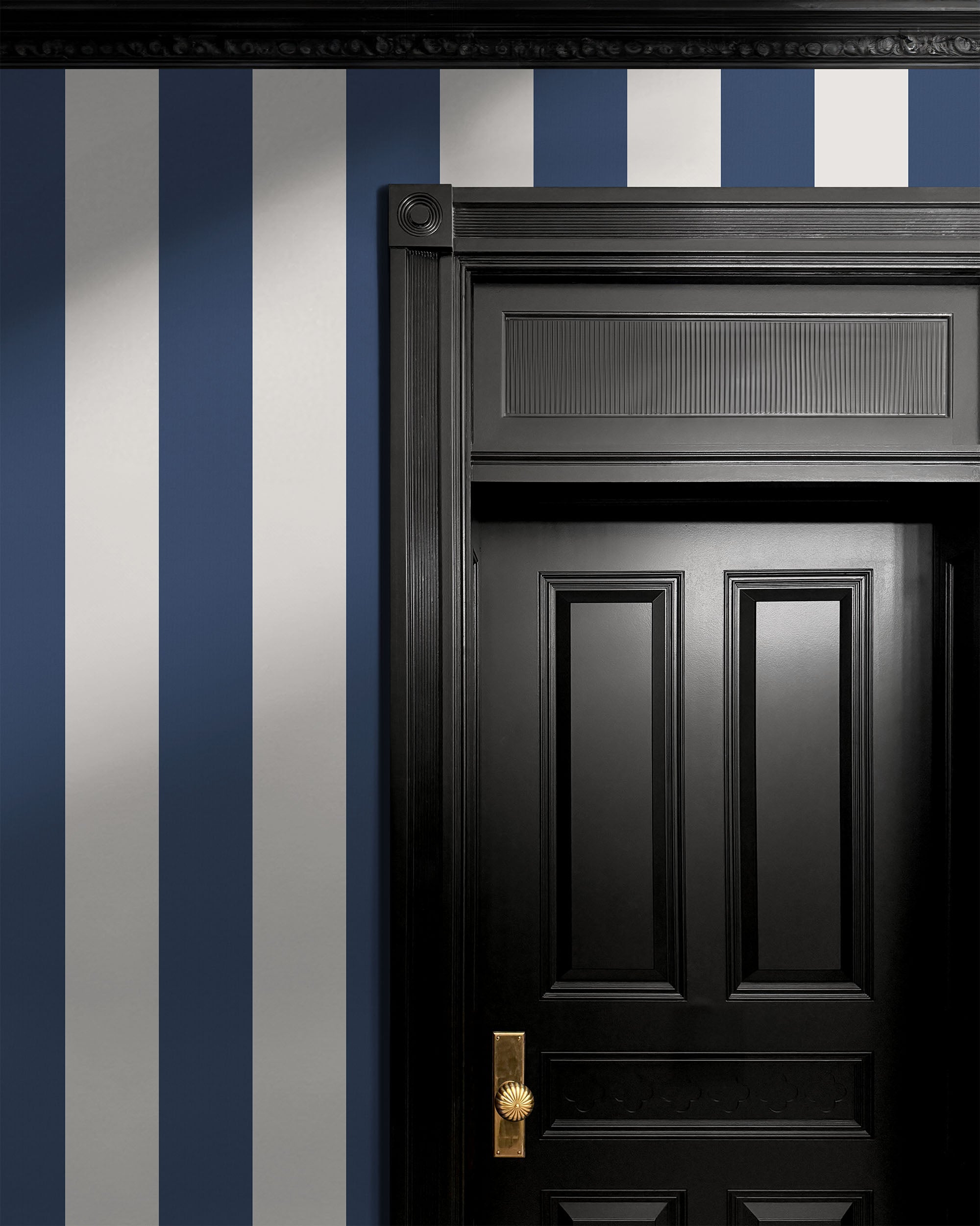 BOLD STRIPE WALLPAPER