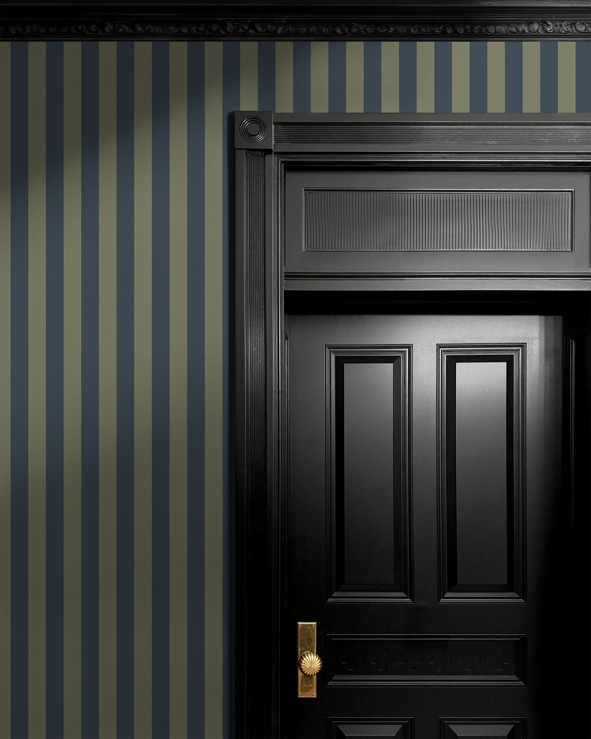 CLASSIC STRIPE WALLPAPER