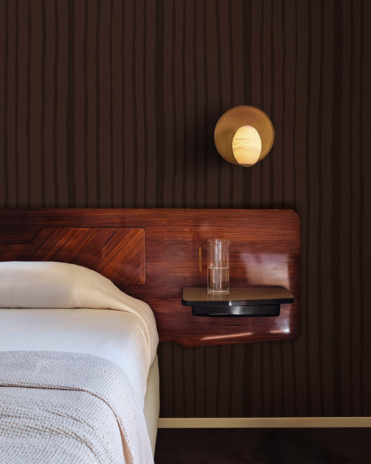 STUDIO STRIPE WALLPAPER